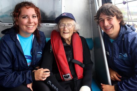 Georgina with International Marine Volunteers